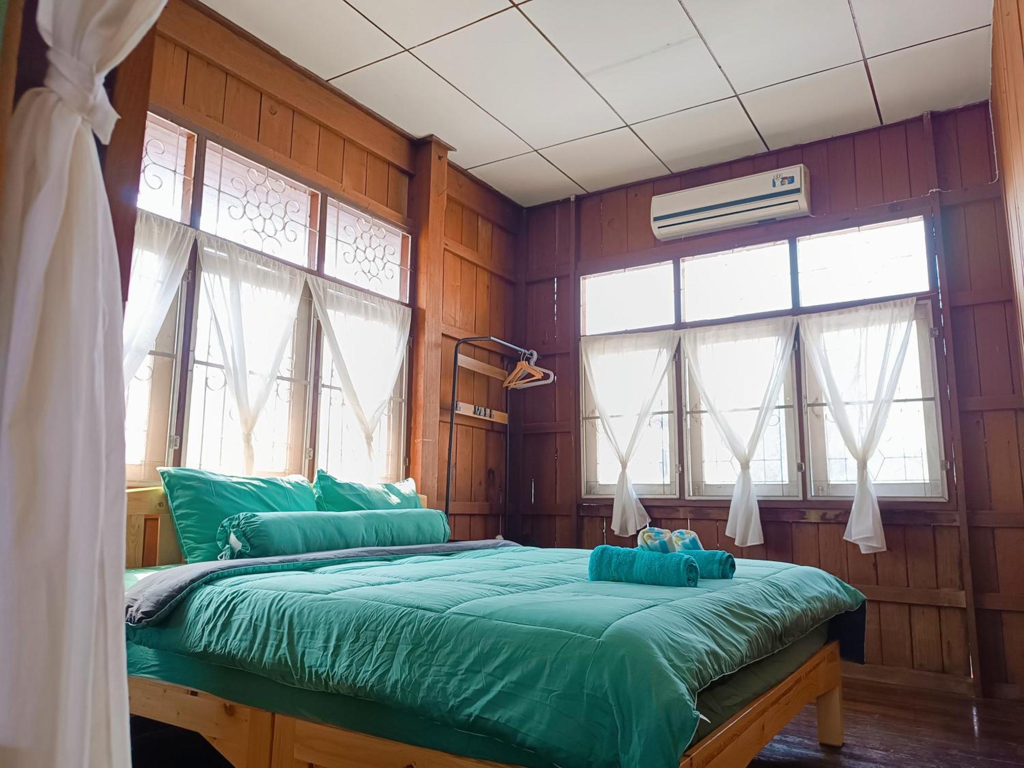 Pai Baan Homestay ปายบ้าน โฮมสเตย์ ถนนคนเดินปาย Zewnętrze zdjęcie