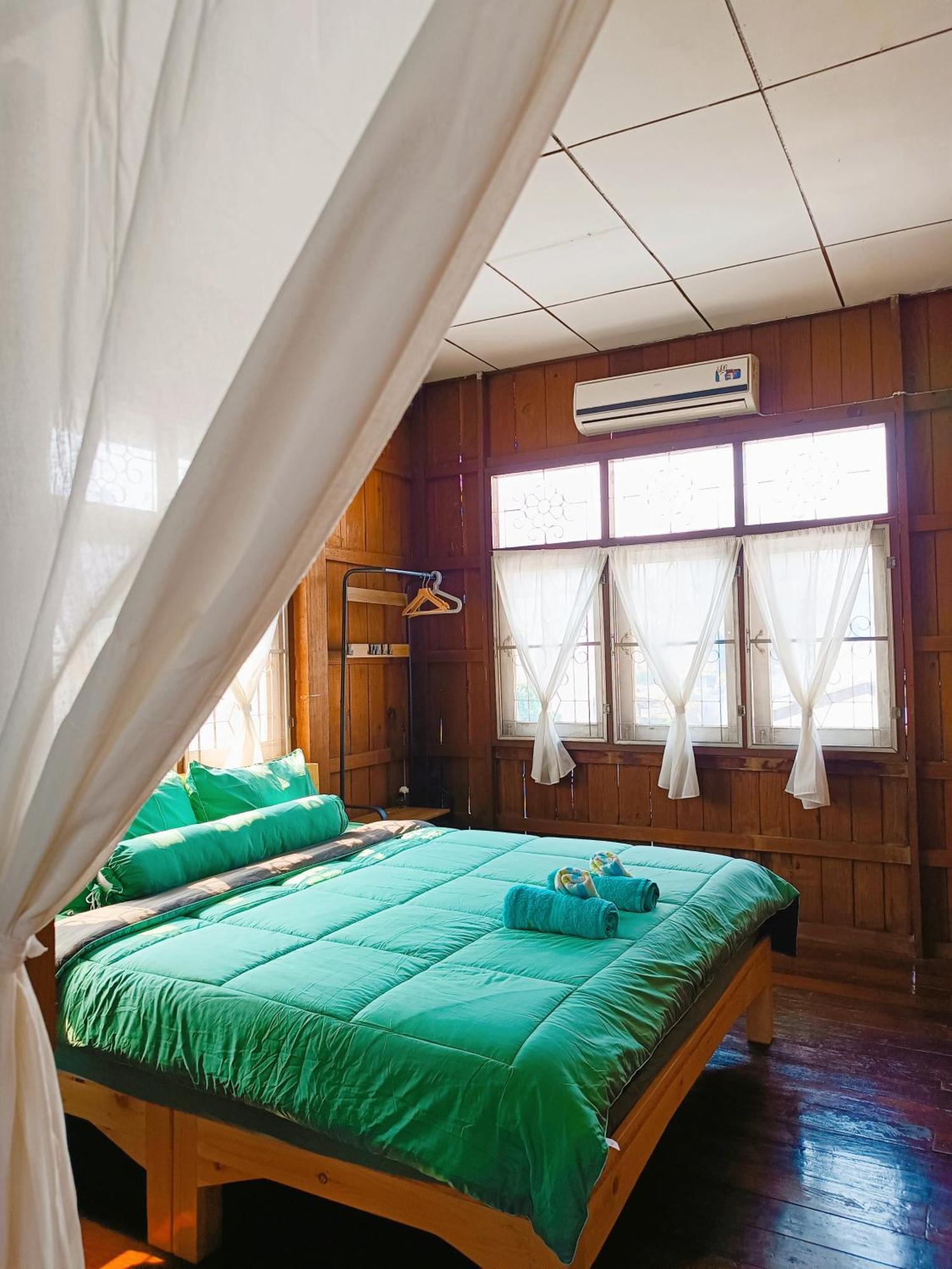 Pai Baan Homestay ปายบ้าน โฮมสเตย์ ถนนคนเดินปาย Zewnętrze zdjęcie