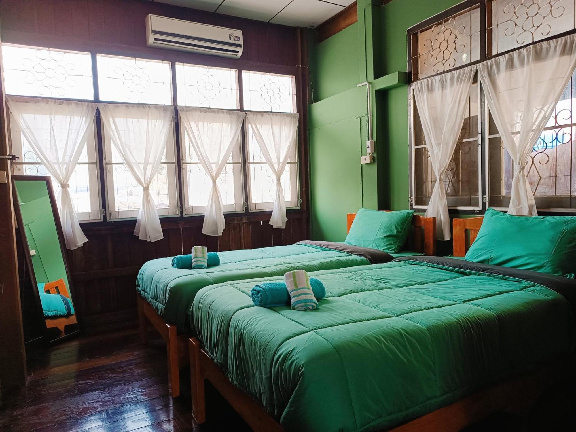 Pai Baan Homestay ปายบ้าน โฮมสเตย์ ถนนคนเดินปาย Zewnętrze zdjęcie