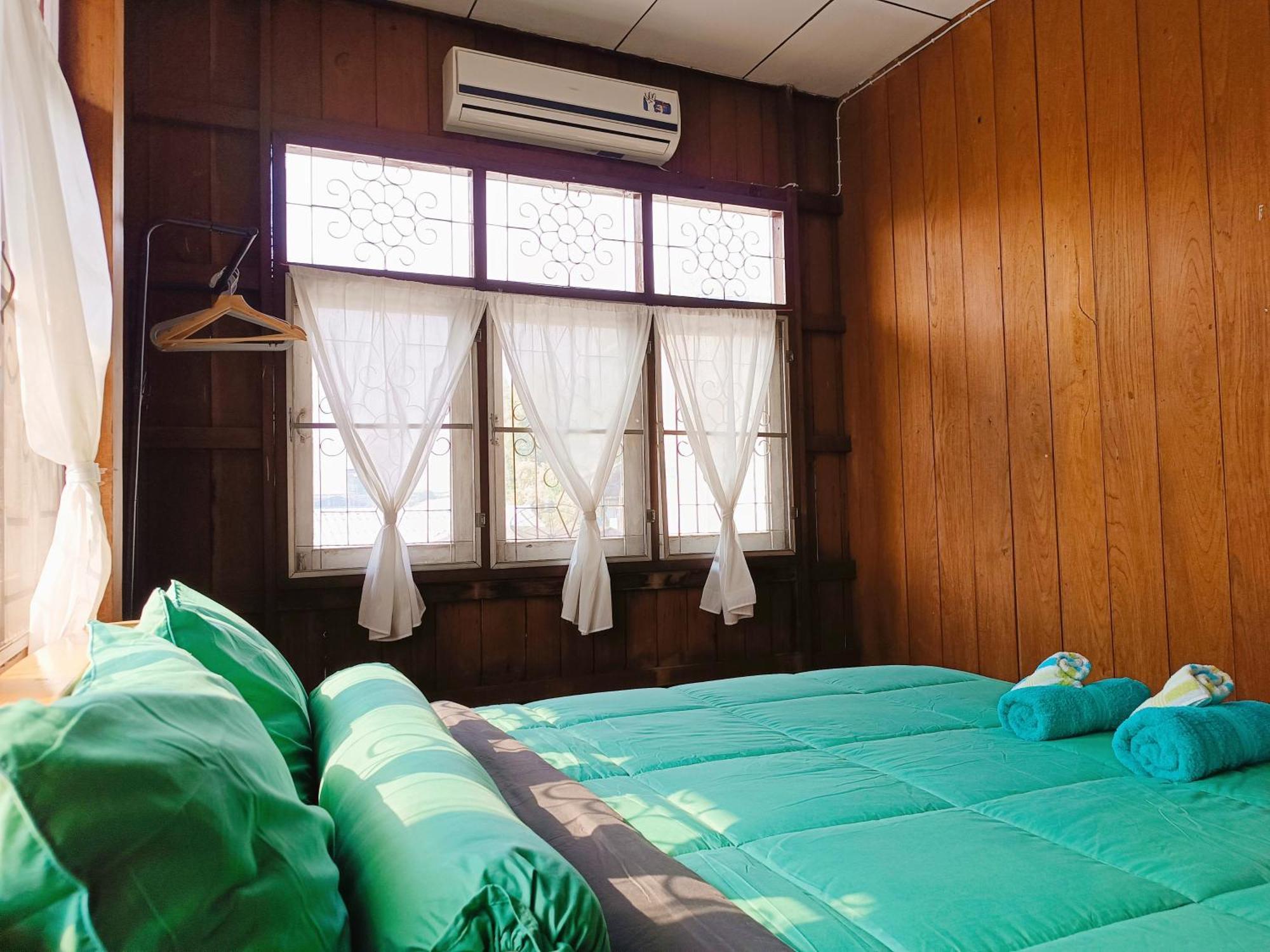 Pai Baan Homestay ปายบ้าน โฮมสเตย์ ถนนคนเดินปาย Zewnętrze zdjęcie